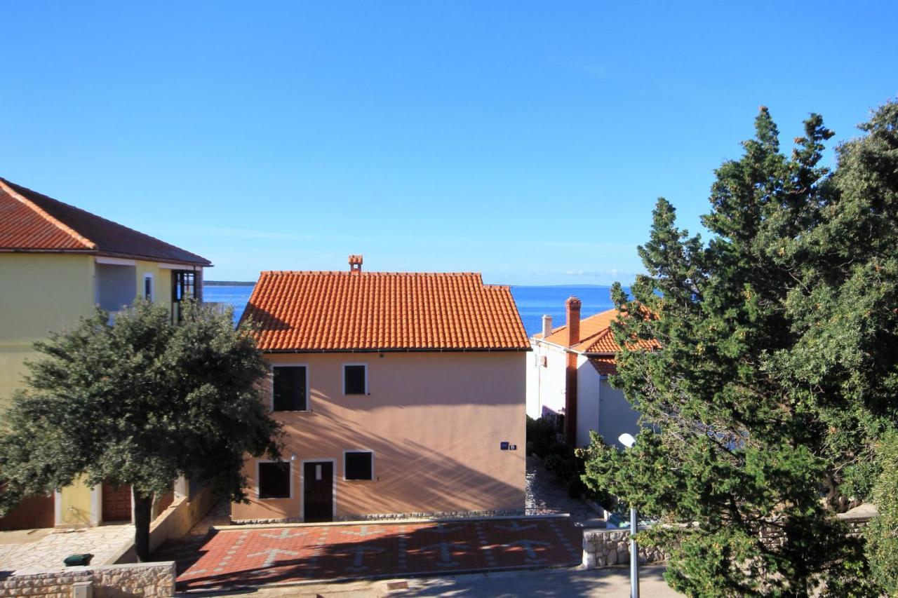 Apartments And Rooms By The Sea Mandre, Pag - 3557 Kolan Bagian luar foto