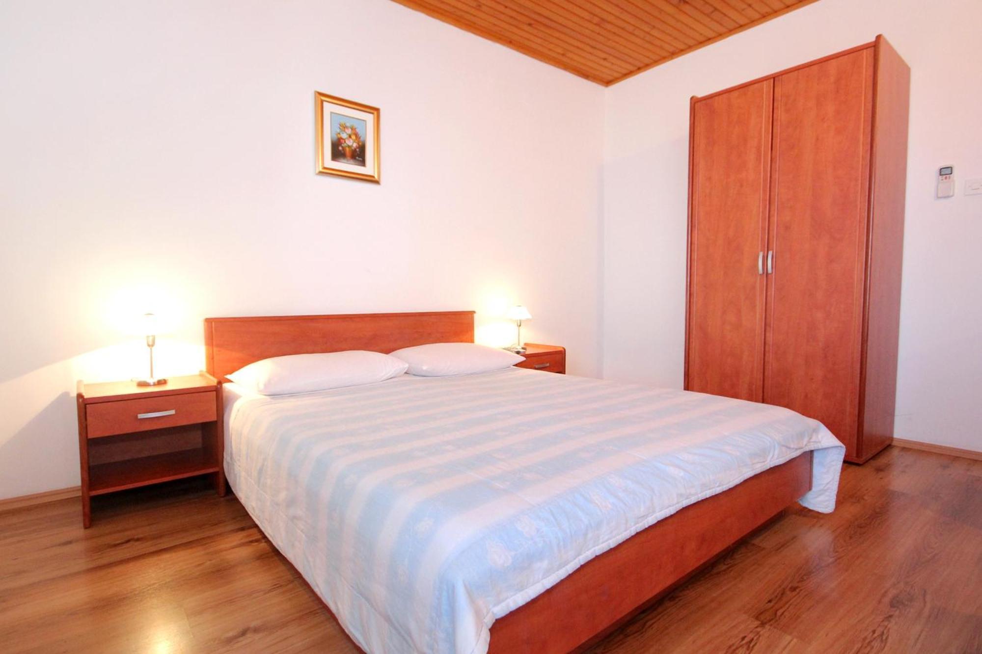 Apartments And Rooms By The Sea Mandre, Pag - 3557 Kolan Ruang foto